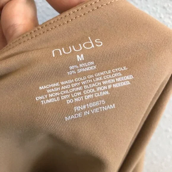 NUUDS Square Neck Tank Bodysuit‎ Size Medium - Picture 8 of 9